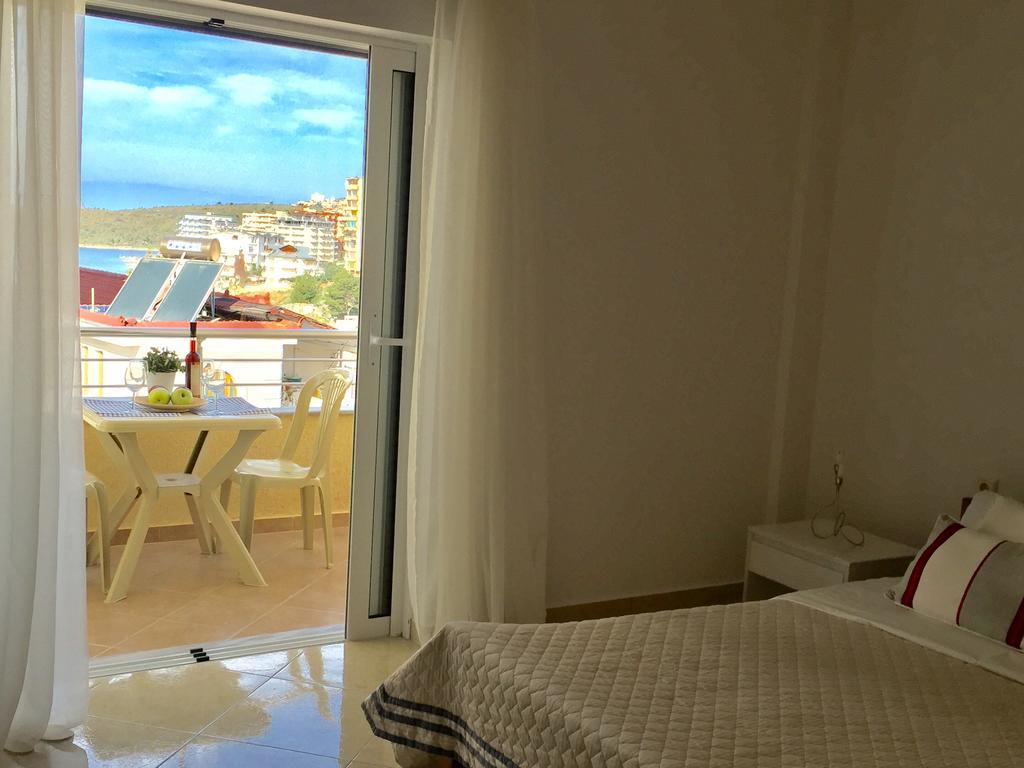 Sea And Sun Apartments Sarande Exterior photo