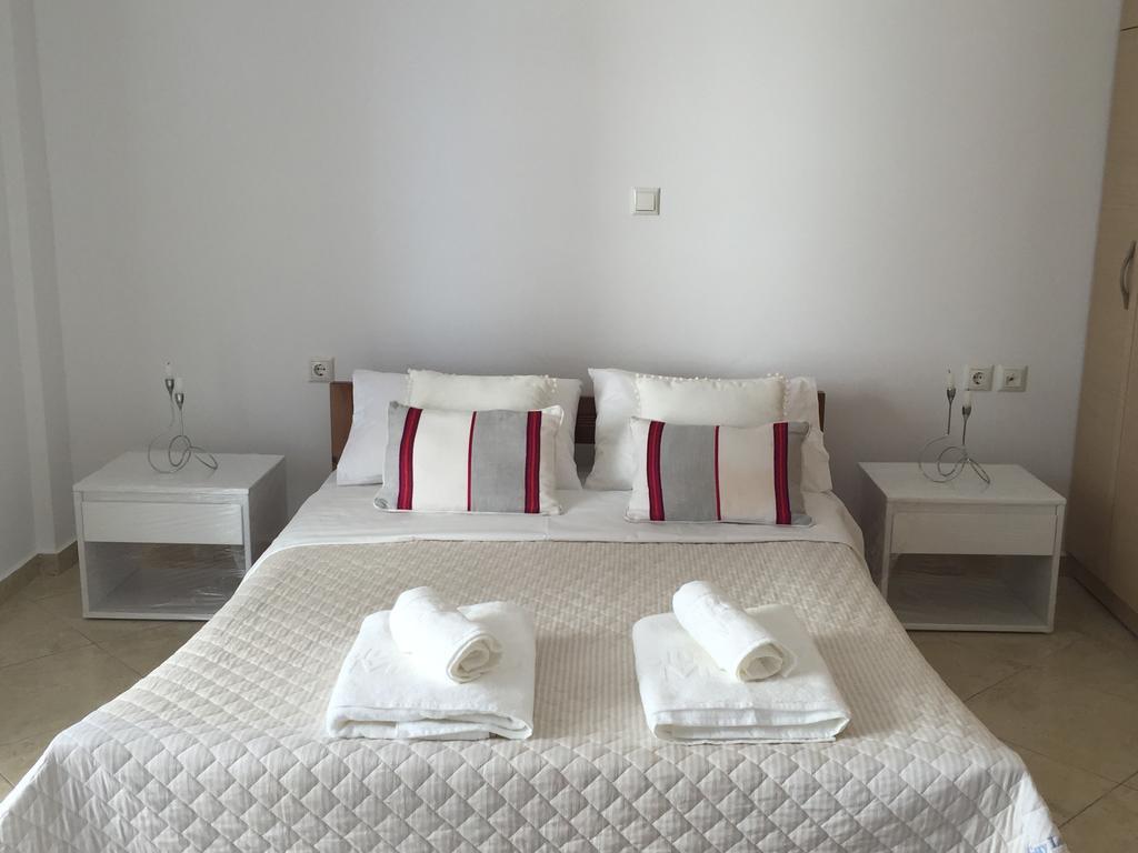 Sea And Sun Apartments Sarande Exterior photo